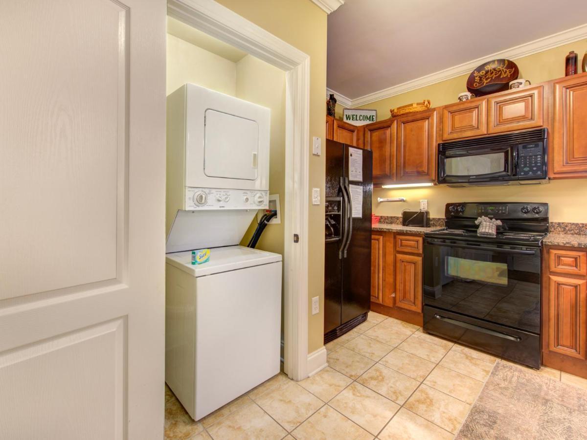 City Bear, 2Br, Pool, Spa, Downtown Gatlinburg, Sleeps 6 Apartment Exterior photo