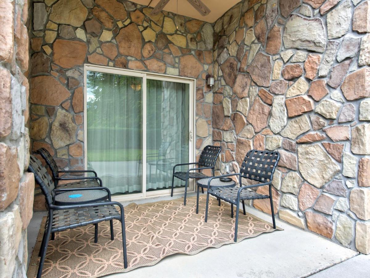 City Bear, 2Br, Pool, Spa, Downtown Gatlinburg, Sleeps 6 Apartment Exterior photo
