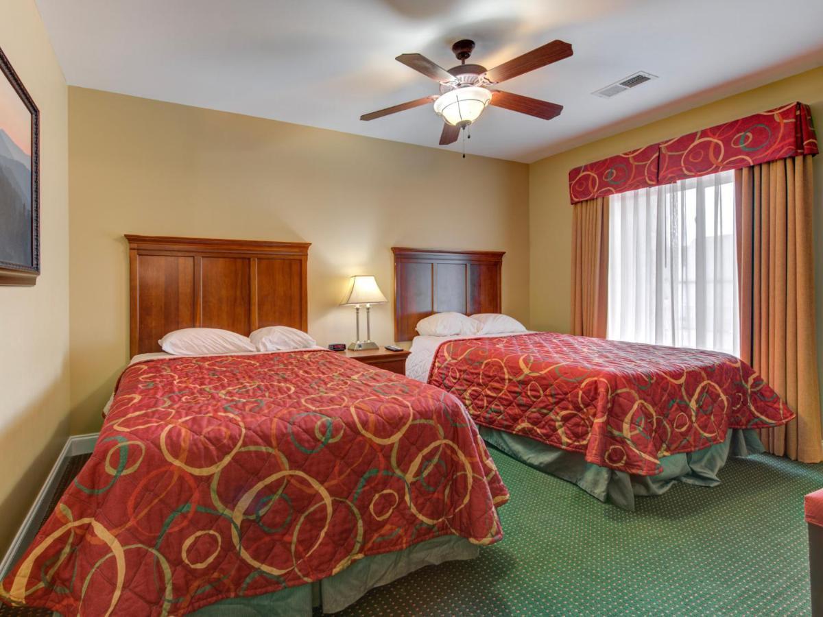 City Bear, 2Br, Pool, Spa, Downtown Gatlinburg, Sleeps 6 Apartment Exterior photo